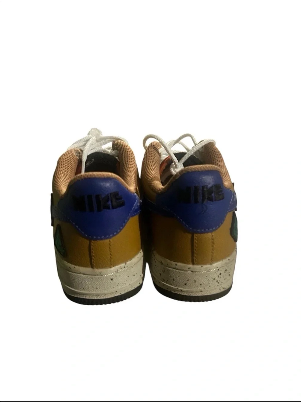 Nike Multicolor Low-Top Sneaker — Blue, Orange, Purple, White
